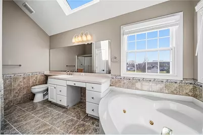 27067 Sanctuary Lane, Olmsted Twp, OH 44138 - Photo 18