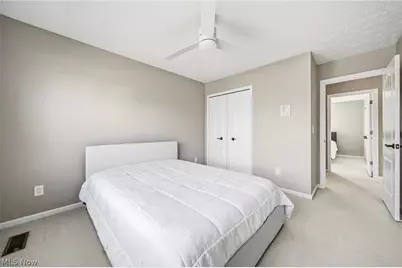 27067 Sanctuary Lane, Olmsted Twp, OH 44138 - Photo 28