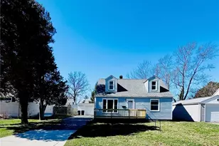 196 S Point Dr, Avon Lake, OH 44012 - Photo 2