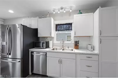 147 Hamilton Street, Elyria, OH 44035 - Photo 10