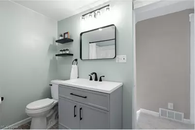 147 Hamilton Street, Elyria, OH 44035 - Photo 20