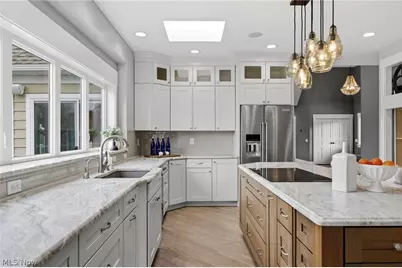 2197 S Medina Line Road, Wadsworth, OH 44281 - Photo 10