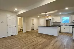 1587 Drexel Ave NW, Warren, OH 44485 - Photo 6