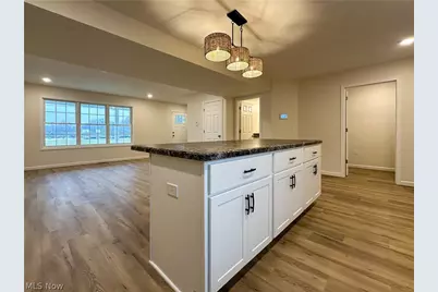 1587 Drexel Avenue NW, Warren, OH 44485 - Photo 12