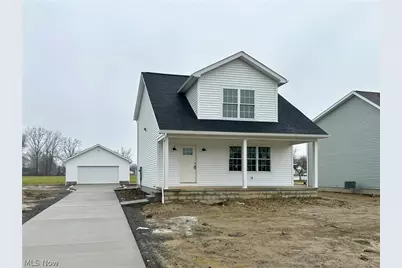 1587 Drexel Avenue NW, Warren, OH 44485 - Photo 1