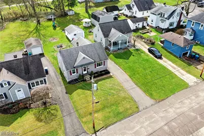 135 Clingan Street, Hubbard, OH 44425 - Photo 10