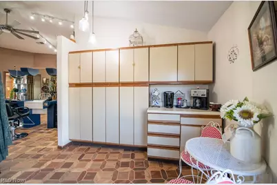 411 W Canal Street, Malvern, OH 44644 - Photo 42