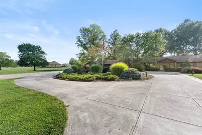 11950 Castleton Lane, Grafton, OH 44044 - Photo 4