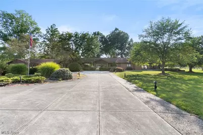 11950 Castleton Lane, Grafton, OH 44044 - Photo 8