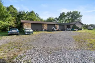 11950 Castleton Ln, Grafton, OH 44044 - Photo 6
