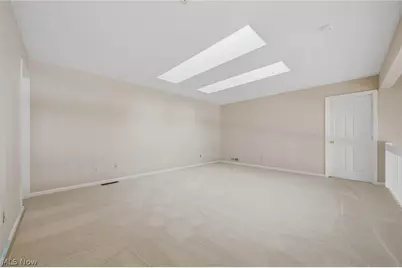 762 Hunters Trail, Akron, OH 44313 - Photo 24