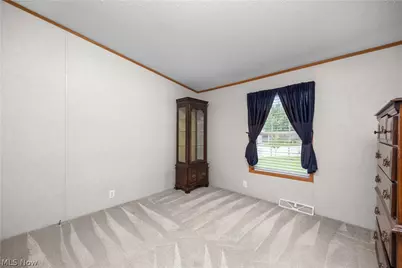 354 Pin Oak Circle, Elyria, OH 44035 - Photo 28