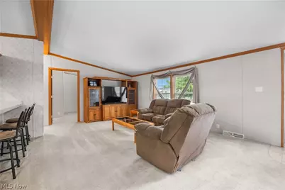 354 Pin Oak Circle, Elyria, OH 44035 - Photo 16