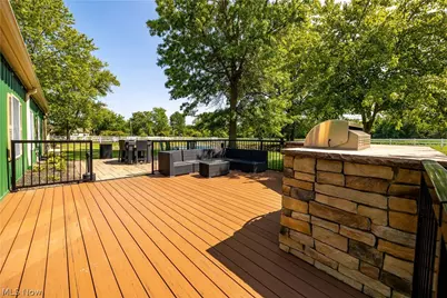 354 Pin Oak Circle, Elyria, OH 44035 - Photo 34
