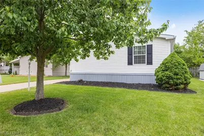 354 Pin Oak Circle, Elyria, OH 44035 - Photo 32
