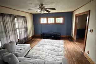 600 Clark St, Cambridge, OH 43725 - Photo 4