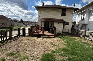 600 Clark St, Cambridge, OH 43725 - Photo 2