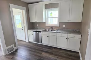 1017 Clinton Ave SW, Canton, OH 44706 - Photo 6