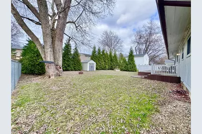 4230 Selkirk Avenue, Austintown, OH 44511 - Photo 4