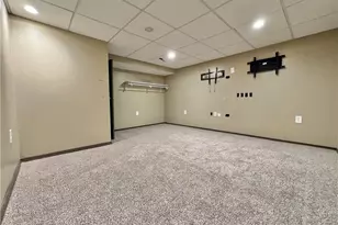 4230 Selkirk Ave, Austintown, OH 44511 - Photo 20