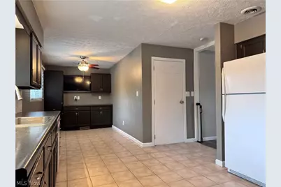 4230 Selkirk Avenue, Austintown, OH 44511 - Photo 8