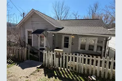 1074 Grant Street, Zanesville, OH 43701 - Photo 1