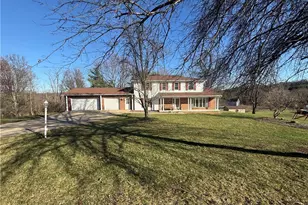 220 Barrington Ridge, New Concord, OH 43762 - Photo 2