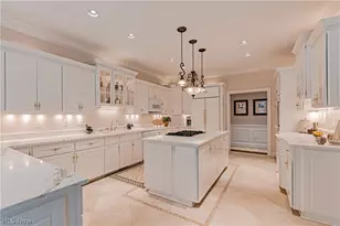 16770 Staffordshire Ct, Chagrin Falls, OH 44023 - Photo 12