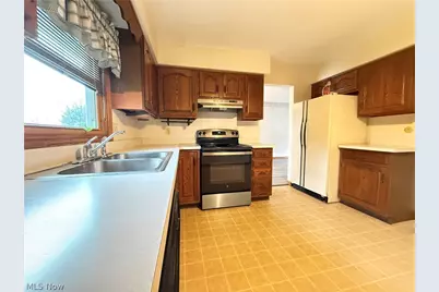 573 Beverly Drive, Tallmadge, OH 44278 - Photo 12