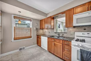 4098 Ridgeview Rd, Loveland, OH 44144 - Photo 14