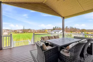 637 Lyonswood Dr, Hinckley, OH 44233 - Photo 38