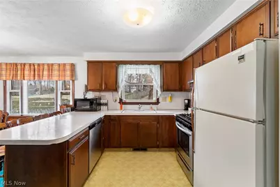 2892 Chadwick Street NW, Massillon, OH 44646 - Photo 10