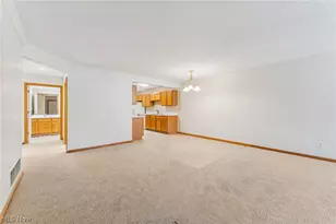 6912 Paradise Way, North Ridgeville, OH 44039 - Photo 10