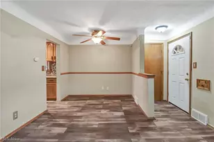 1604 Empire Rd, Wickliffe, OH 44092 - Photo 10