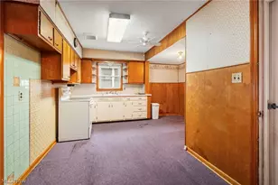 423 S 14th St, Sebring, OH 44672 - Photo 16