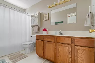 10406 Village Drive, Garrettsville, OH 44231 - Photo 16