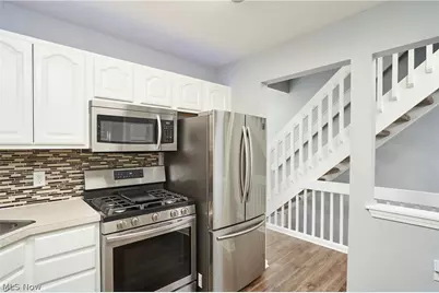 1329 Meadow Run, Copley, OH 44321 - Photo 4