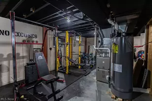 2218 Crestmont Dr, Girard, OH 44420 - Photo 24