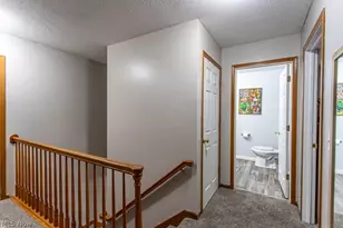 2218 Crestmont Dr, Girard, OH 44420 - Photo 44