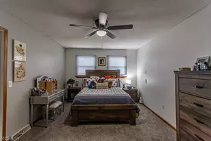 2218 Crestmont Dr, Girard, OH 44420 - Photo 30