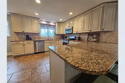 3015 Rockefeller Road, Willoughby Hills, OH 44092 - Photo 18