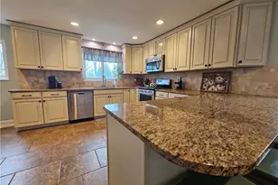 3015 Rockefeller Rd, Willoughby Hills, OH 44092 - Photo 18