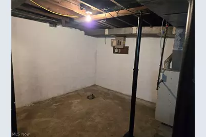 319 17th Street, Elyria, OH 44035 - Photo 12