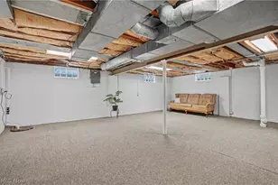 226 Helena Dr, Struthers, OH 44471 - Photo 22