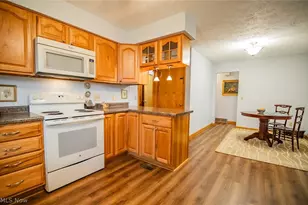 107 Morningside Cir, Parkersburg, WV 26101 - Photo 2