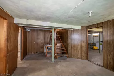 507 Broad Boulevard, Cuyahoga Falls, OH 44221 - Photo 18