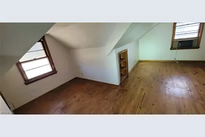 21250 Wilmore Avenue, Euclid, OH 44123 - Photo 12