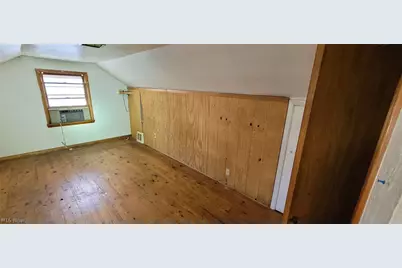 21250 Wilmore Avenue, Euclid, OH 44123 - Photo 14