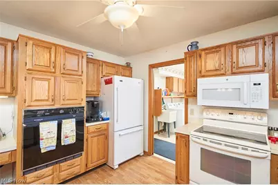 3238 Cherie Cercle, Cuyahoga Falls, OH 44223 - Photo 10