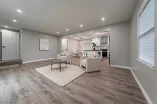 5087 E 86th St, Garfield Heights, OH 44125 - Photo 10